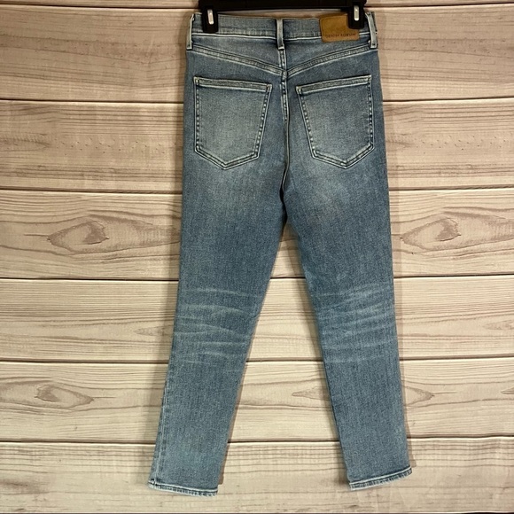 Aritzia Denim Forum the Lola High Rise Skinny Crop Distressed Jeans - Picture 7 of 11